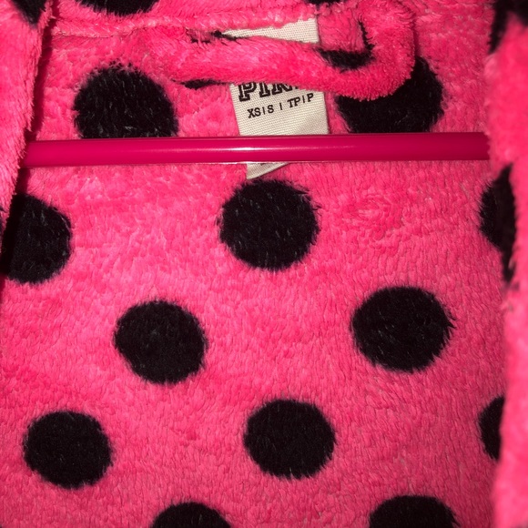 Pink Robe !! - Picture 2 of 3